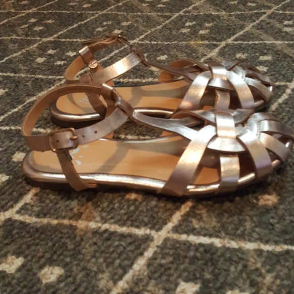 Sandals - Picture 2 of 2